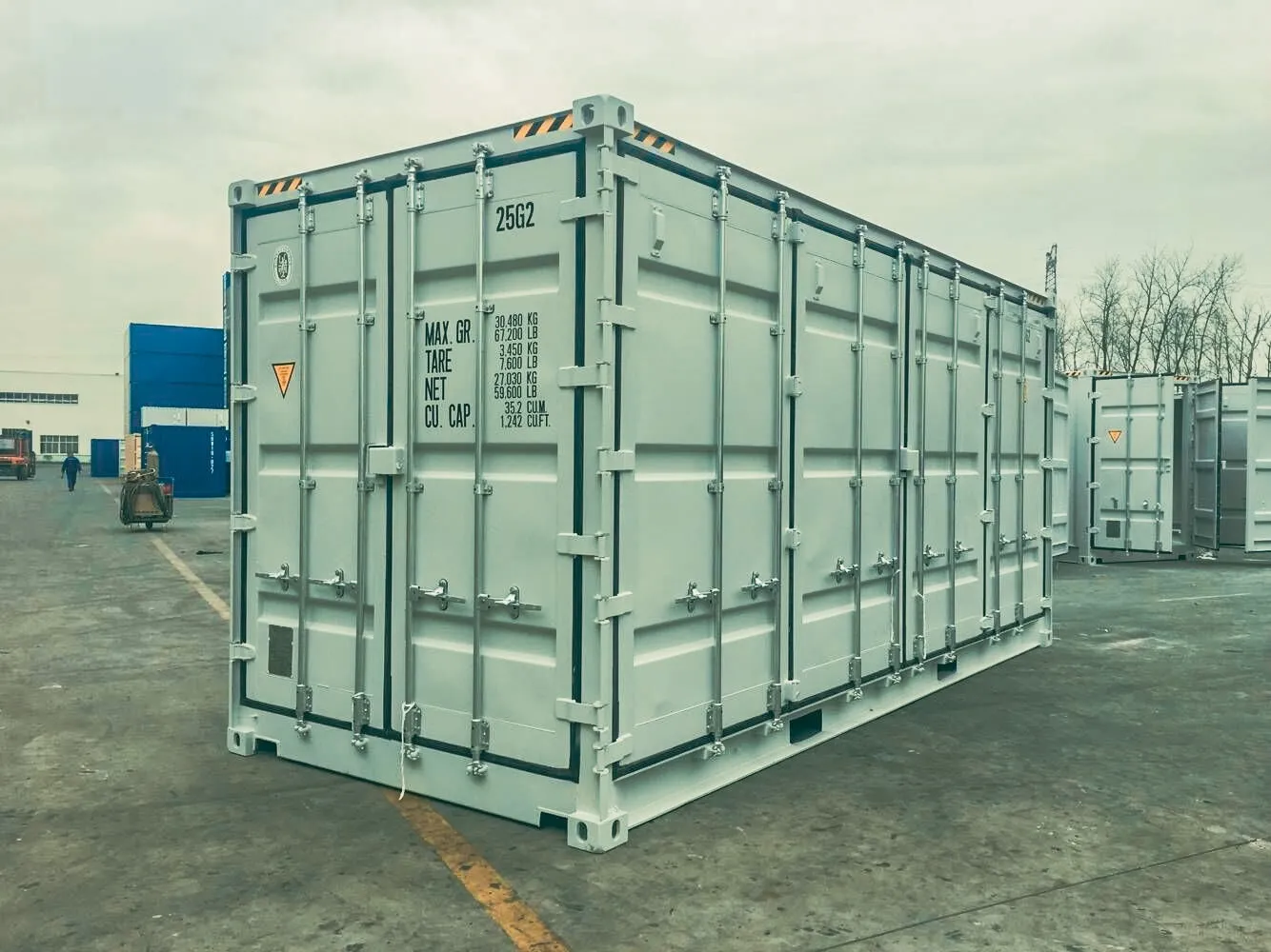 Full Side Access Container
